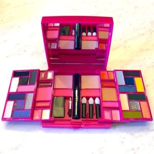 The Color Institute Makeup